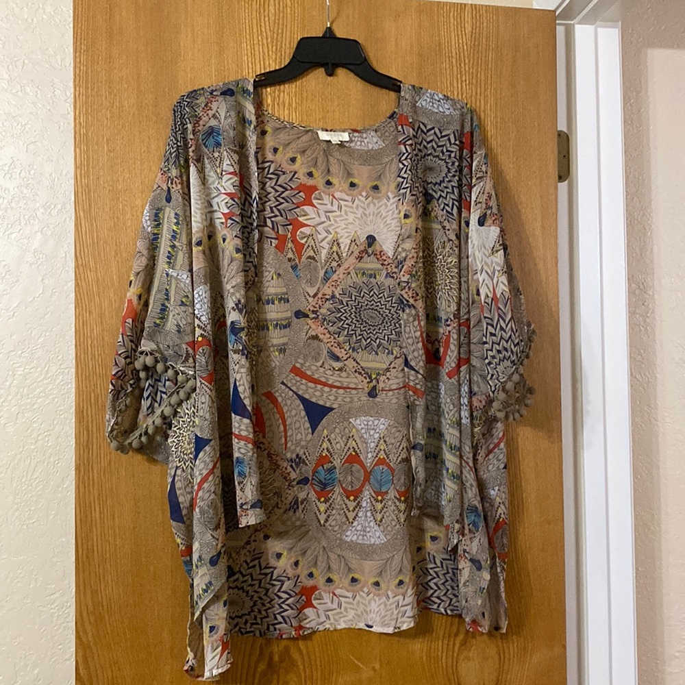 Womens Umgee size M/L kimono